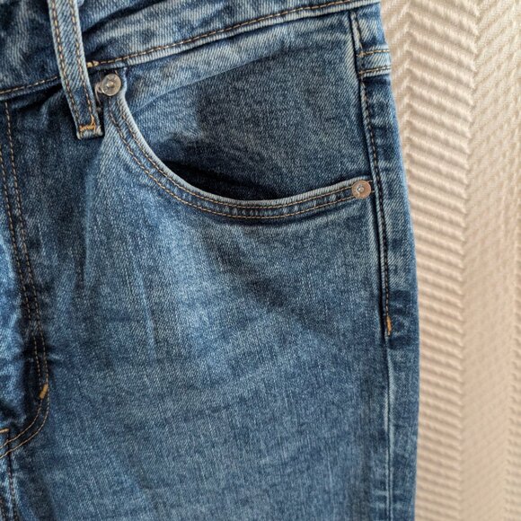 H&M & Denim Vintage Slim High Waist Jeans Medium Blue Wash Size 8 Casual - Picture 5 of 10